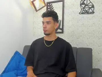 indiandesiguys2023 – webcam model profile photo Image 5