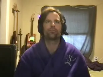 AmyraMoon – webcam model profile photo Image 3