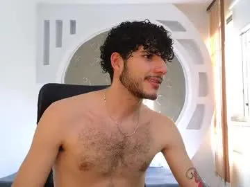 daani_hott – webcam model profile photo Image 14