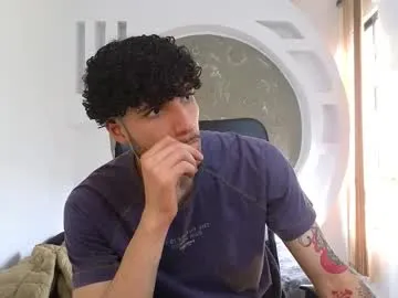 daani_hott – webcam model profile photo Image 19