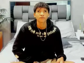 mae_nathan – webcam model profile photo Image 16