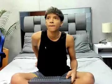 mae_nathan – webcam model profile photo Image 17