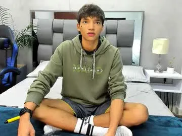 mae_nathan – webcam model profile photo Image 18