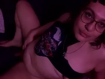 sweetkarmababy – webcam model profile photo Image 15