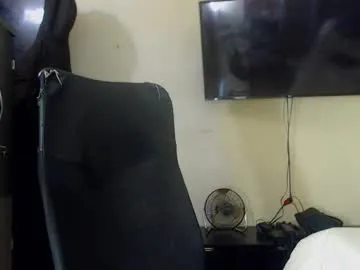 tivneet_kaur – webcam model profile photo Image 17