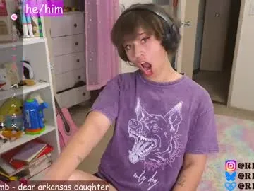 topalphaboss – webcam model profile photo Image 2