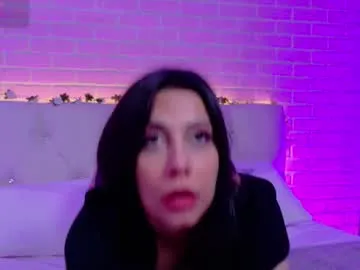 AmyJacobs – webcam model profile photo Image 9