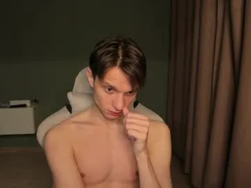 Elie – webcam model profile photo Image 10