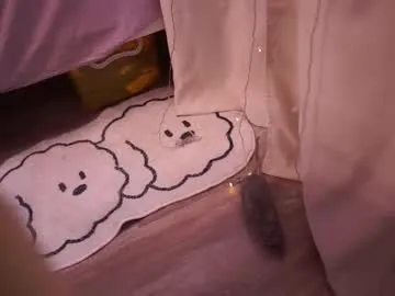 AllisonKron – webcam model profile photo Image 3