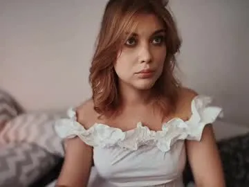 tivizaylove – webcam model profile photo Image 17