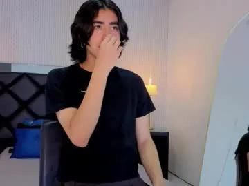 cream_fucks – webcam model profile photo Image 18