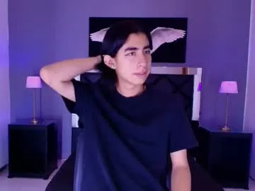 cream_fucks – webcam model profile photo Image 6