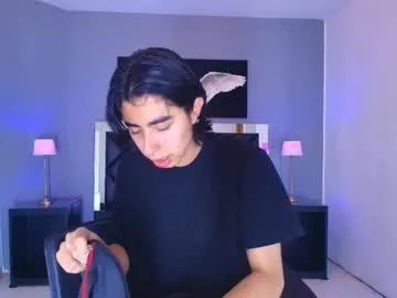 cream_fucks – webcam model profile photo Image 9