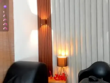 the_right_girl – webcam model profile photo Image 10