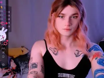 emilywarren296 – webcam model profile photo Image 17