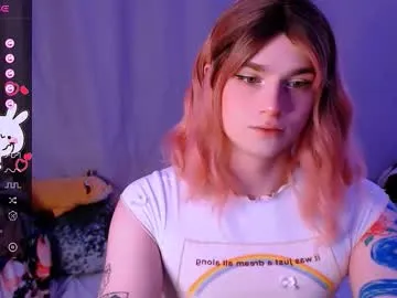 emilywarren296 – webcam model profile photo Image 19