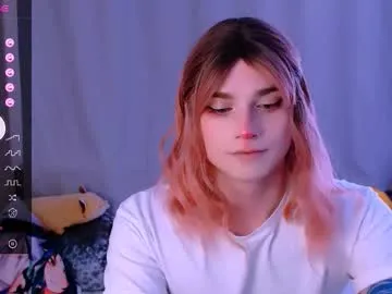 emilywarren296 – webcam model profile photo Image 6