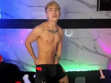 AuroraCruise – webcam model profile photo Image 18