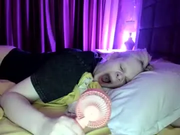 monicaflower – webcam model profile photo Image 10