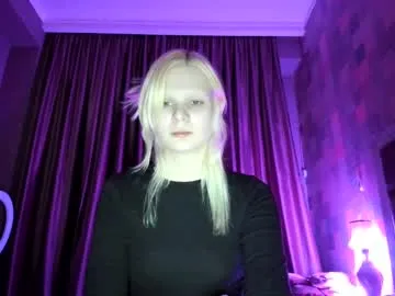 monicaflower – webcam model profile photo Image 11