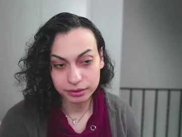 ChloeWills – webcam model profile photo Image 4