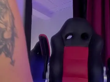 KiaraCold – webcam model profile photo Image 16