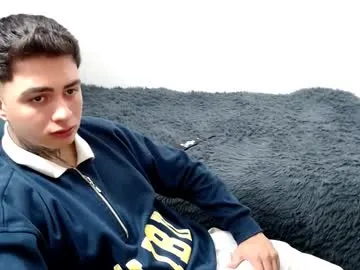 puki_hot – webcam model profile photo Image 2