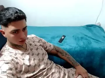 puki_hot – webcam model profile photo Image 8