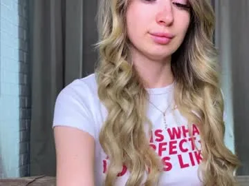 iamsomeone1234 – webcam model profile photo Image 18