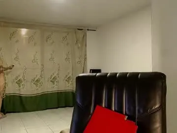 roxy_santos__ – webcam model profile photo Image 4