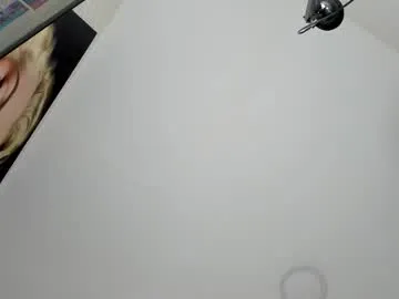 kat_ly_chan – webcam model profile photo Image 2