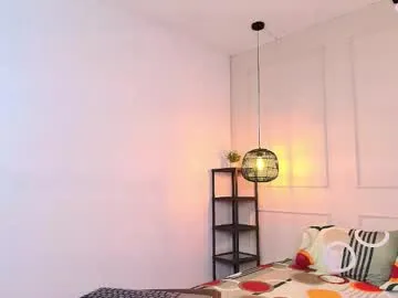 Seline – webcam model profile photo Image 10