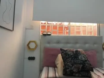 CristalMatthews – webcam model profile photo Image 15