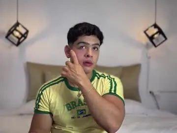 aliceclark__ – webcam model profile photo Image 3