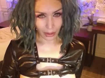 screendoll – webcam model profile photo