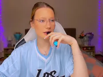 kat_ly_chan – webcam model profile photo Image 10