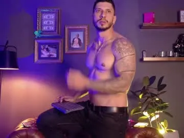 EmiliaWalker – webcam model profile photo Image 14