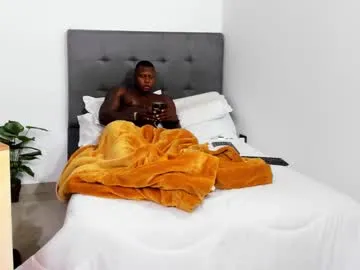 ChanelFoxi – webcam model profile photo Image 14