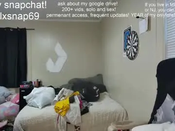 lolaa_darling – webcam model profile photo Image 5