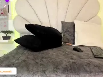 sunflower_28 – webcam model profile photo Image 11