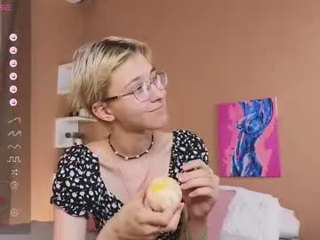 tvycas7 – webcam model profile photo Image 10