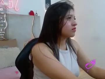 lolaa_darling – webcam model profile photo Image 2