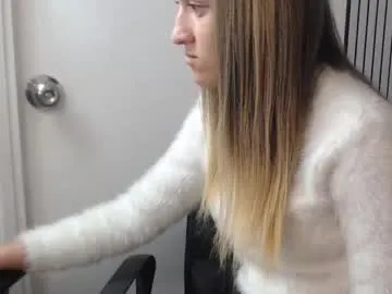 flirtsxxx – webcam model profile photo Image 17