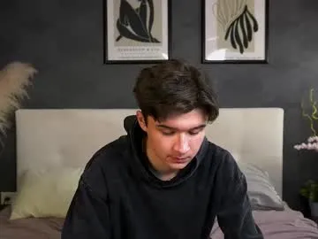 midwestlovers1990 – webcam model profile photo Image 4