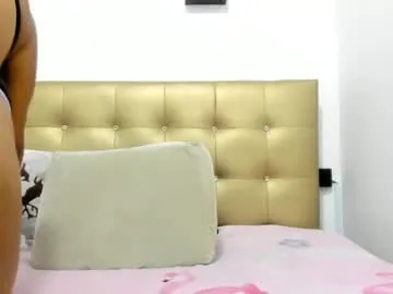 mochasins_ – webcam model profile photo Image 5