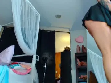 naisharousell – webcam model profile photo Image 18