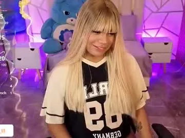 NatashaCeratti – webcam model profile photo Image 12