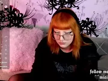 JuliaHayss – webcam model profile photo Image 2