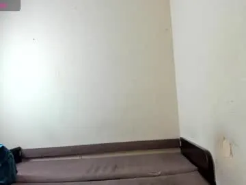 honeyyykate – webcam model profile photo Image 12