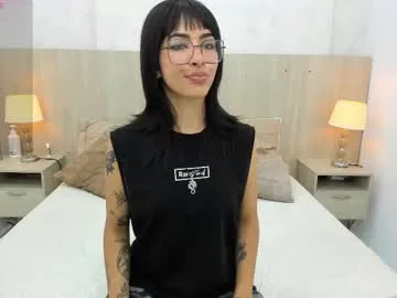 indiandesiguys2023 – webcam model profile photo Image 16